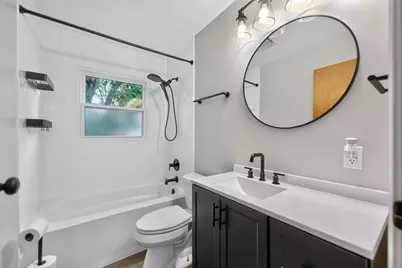 106 E Dresser Road, Dekalb, IL 60115 - Photo 19