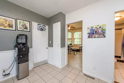 2520 Gideon Avenue, Zion, IL 60099 - Photo 13