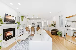611 N Noble St, Chicago, IL 60642 - Photo 5