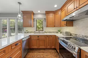 850 Glen Crest Dr, Glen Ellyn, IL 60137 - Photo 9