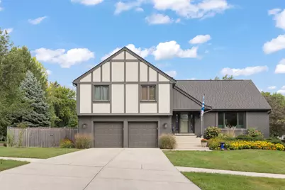850 Glen Crest Drive, Glen Ellyn, IL 60137 - Photo 1