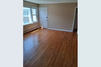7235 N Hamilton Avenue, Chicago, IL 60645 - Photo 3