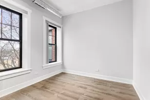 7645 N Sheridan Rd, Chicago, IL 60626 - Photo 9