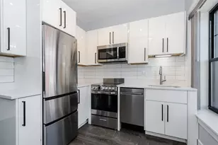 7645 N Sheridan Rd, Chicago, IL 60626 - Photo 3