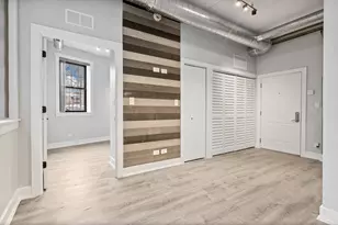 7645 N Sheridan Rd, Chicago, IL 60626 - Photo 3