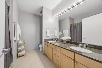 720 N Larrabee Street #1509, Chicago, IL 60654 - Photo 11