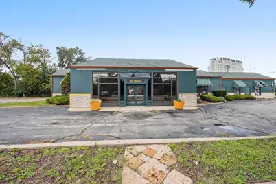 604 N Milwaukee Avenue, Wheeling, IL 60090 - Photo 1
