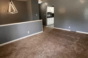 424 Rambler Pl, Streamwood, IL 60107 - Photo 5