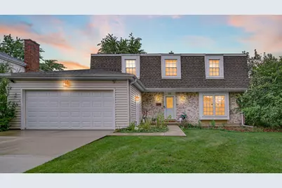 910 Knightsbridge Lane, Schaumburg, IL 60195 - Photo 1