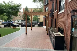 7645 N Sheridan Rd, Chicago, IL 60626 - Photo 15
