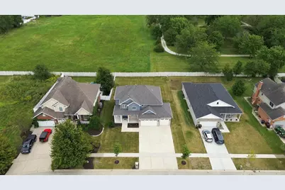 207 Hickory Street, Peotone, IL 60468 - Photo 3