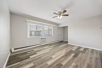 7834 95th Street #2H, Hickory Hills, IL 60457 - Photo 5
