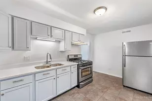 1610 W Jarvis Ave, Chicago, IL 60626 - Photo 5