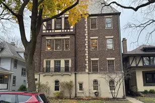 1114 Maple Ave, Evanston, IL 60202 - Photo 1