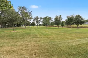 3255 Kirchoff Rd, Rolling Meadows, IL 60008 - Photo 17
