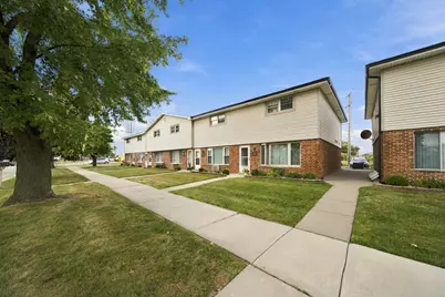 7328 W 84th Street, Bridgeview, IL 60455 - Photo 3