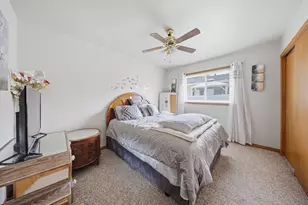 1410 Austin Ave, Aurora, IL 60505 - Photo 7
