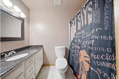 1410 Austin Avenue, Aurora, IL 60505 - Photo 9