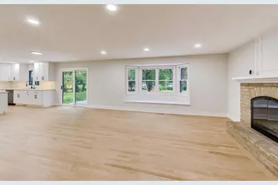 251 Perth Road, Cary, IL 60013 - Photo 5