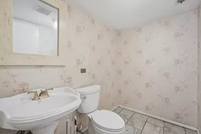 18584 Meadow Lane, Hazel Crest, IL 60429 - Photo 15