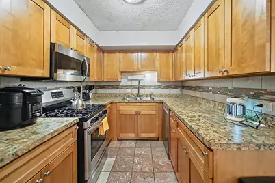 18584 Meadow Lane, Hazel Crest, IL 60429 - Photo 11