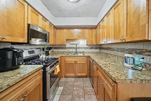18584 Meadow Ln, Hazel Crest, IL 60429 - Photo 11
