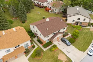 18584 Meadow Ln, Hazel Crest, IL 60429 - Photo 5