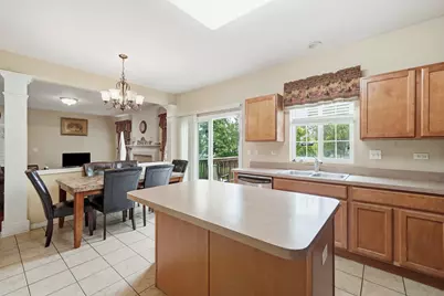 3104 Deerpath Lane, Carpentersville, IL 60110 - Photo 9