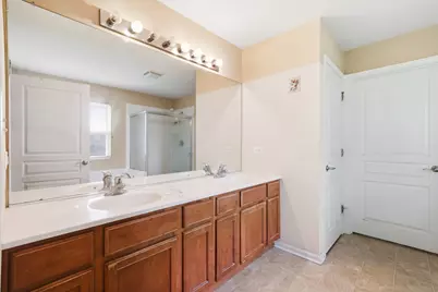 3104 Deerpath Lane, Carpentersville, IL 60110 - Photo 13