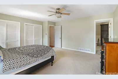 667 W Elk Grove Boulevard, Elk Grove Village, IL 60007 - Photo 21