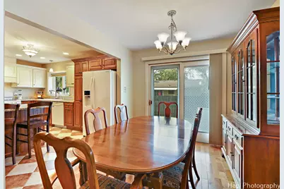 667 W Elk Grove Boulevard, Elk Grove Village, IL 60007 - Photo 11