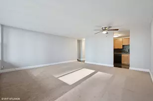 400 E Randolph St, Chicago, IL 60601 - Photo 3