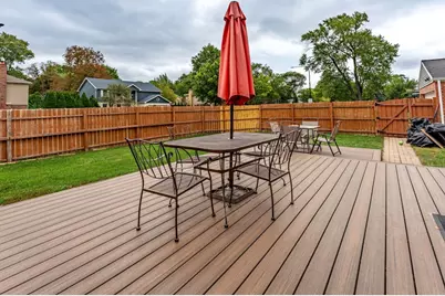 301 W Lonnquist Boulevard, Mount Prospect, IL 60056 - Photo 27