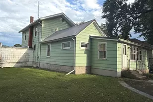 128 N Mason Ave, Amboy, IL 61310 - Photo 3