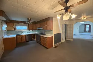 128 N Mason Ave, Amboy, IL 61310 - Photo 11