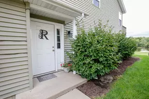 1721 W River St, Dixon, IL 61021 - Photo 3