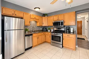 1331 S Finley Rd, Lombard, IL 60148 - Photo 9