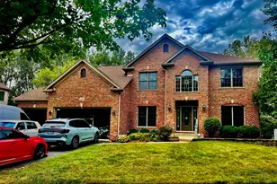 404 Heatherwood Dr, Oswego, IL 60543 - Photo 1