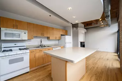 1751 N Western Avenue #303, Chicago, IL 60647 - Photo 7