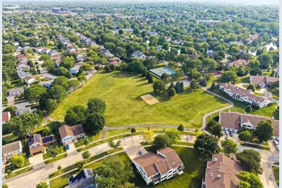 720 Dunhill Drive, Buffalo Grove, IL 60089 - Photo 25