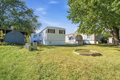 1824 Huckleberry Lane, Sycamore, IL 60178 - Photo 11
