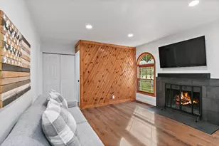 705 Chestnut Ct, Algonquin, IL 60102 - Photo 11