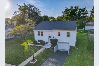 424 Mark Avenue, Glendale Heights, IL 60139 - Photo 3