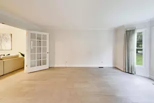 861 W Dorset Ave, Palatine, IL 60067 - Photo 11