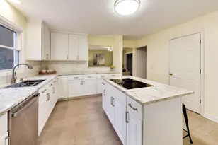 861 W Dorset Ave, Palatine, IL 60067 - Photo 3