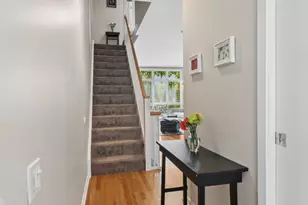 1889 Maple Ave, Evanston, IL 60201 - Photo 3