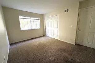 184 Southwicke Dr, Streamwood, IL 60107 - Photo 11