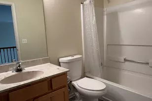 184 Southwicke Dr, Streamwood, IL 60107 - Photo 13