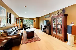 4540 N Linder Ave, Chicago, IL 60630 - Photo 3