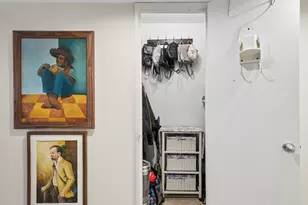 260 E Chestnut St, Chicago, IL 60611 - Photo 17